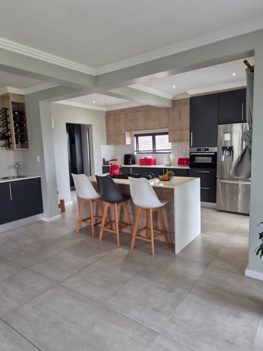 2 Bedroom Property for Sale in Kidds Beach Eastern Cape